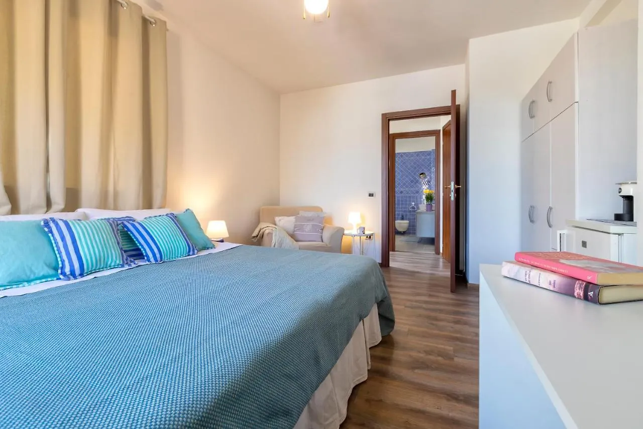 Sardinia Guest House Olmedo 5*,